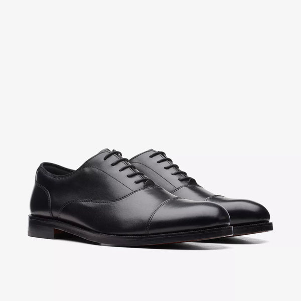 Clarks black shop oxford shoes