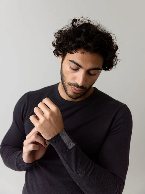 MOS MOSH BLACK SOFT KNIT CREWNECK