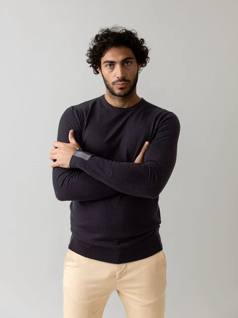 MOS MOSH BLACK SOFT KNIT CREWNECK