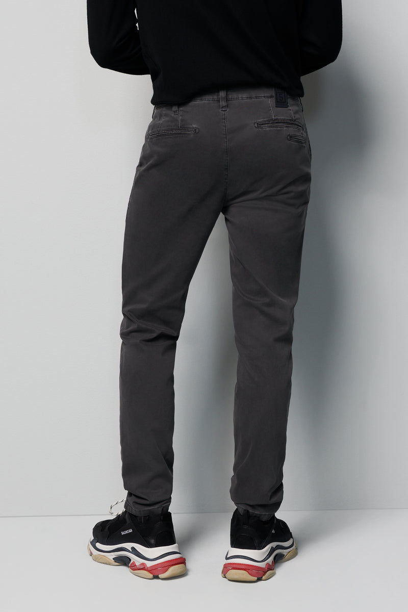 M5 DARK GREY 5 Pocket Chino