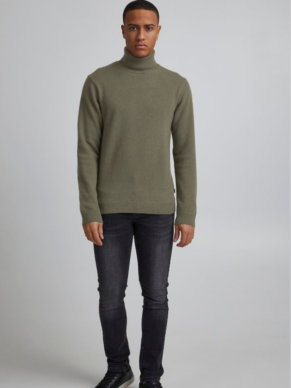 CASUAL FRIDAY OLIVE Roll Neck